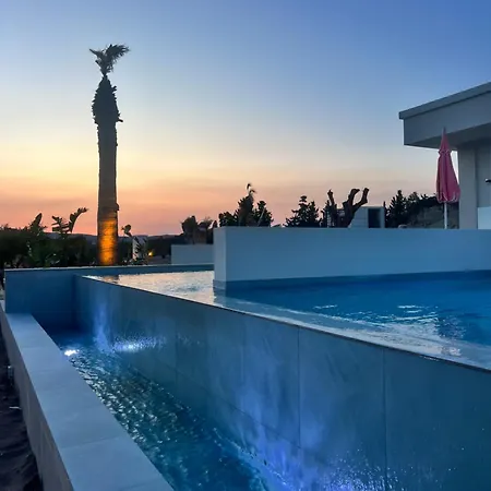 The Palms Concept Adults Only 16 מלון פליראקי