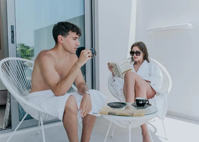 Отель The Palms Concept Adults Only 16 3*